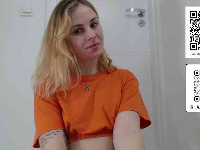 LisaloveX webcam