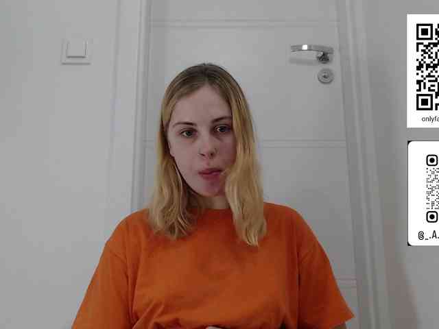 LisaloveX webcam