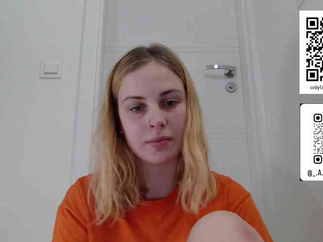 LisaloveX webcam