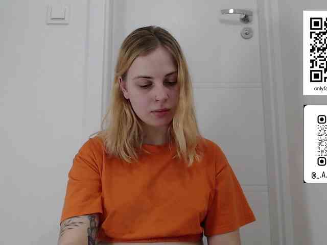 LisaloveX webcam