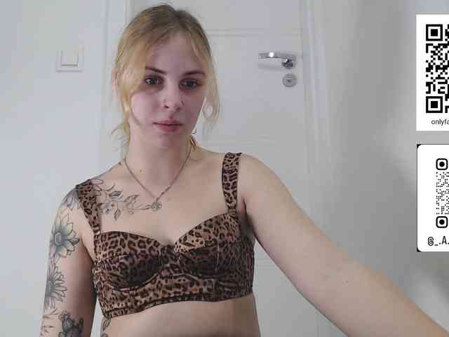 LisaloveX webcam