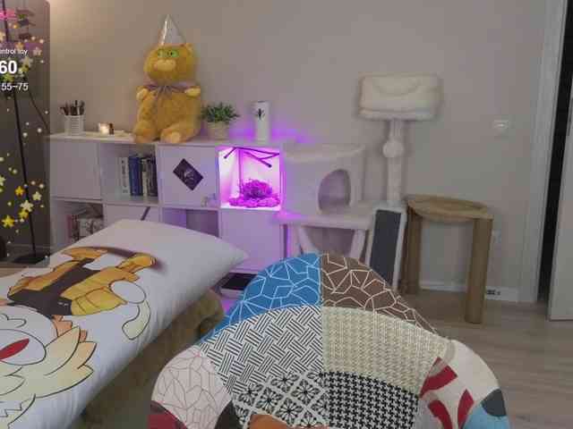 GingerSnapDoll webcam