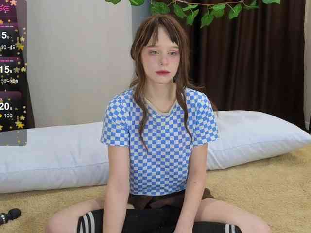 GingerSnapDoll webcam