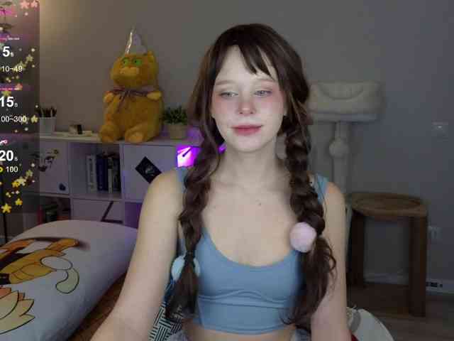 GingerSnapDoll webcam