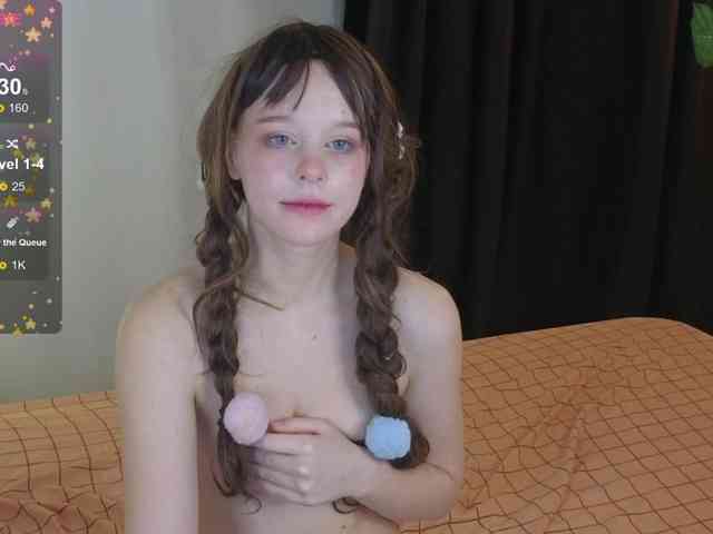 GingerSnapDoll webcam