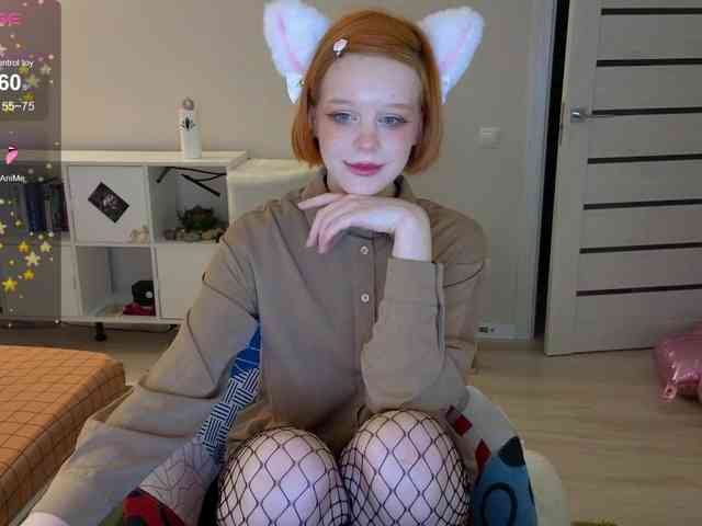 GingerSnapDoll webcam