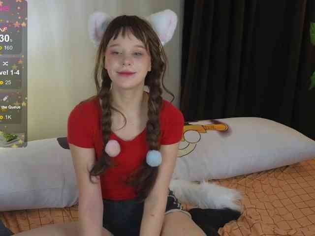 GingerSnapDoll webcam