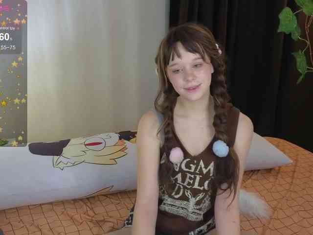 GingerSnapDoll webcam