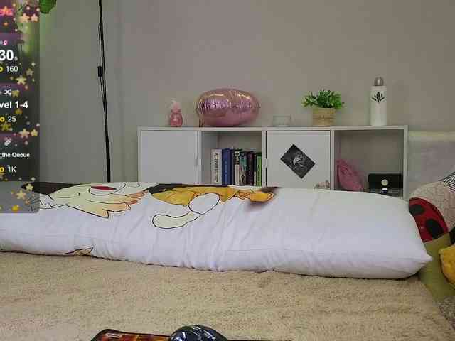 GingerSnapDoll webcam