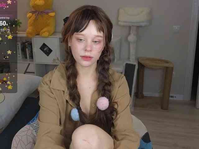 GingerSnapDoll webcam