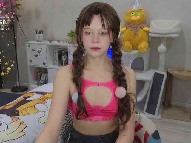 GingerSnapDoll webcam