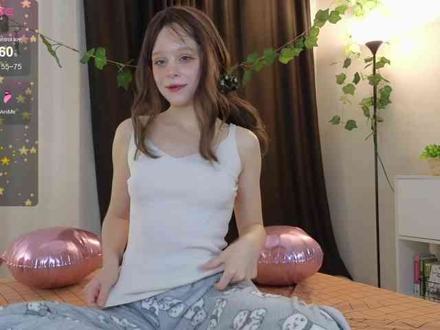 GingerSnapDoll webcam