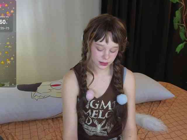 GingerSnapDoll webcam