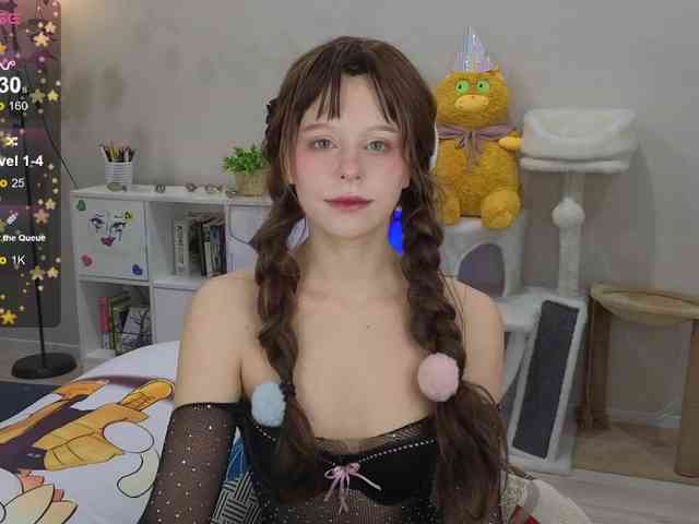 GingerSnapDoll webcam