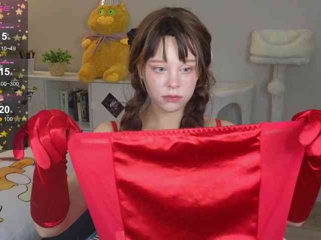 GingerSnapDoll webcam