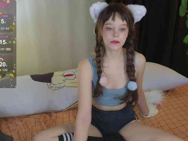 GingerSnapDoll webcam