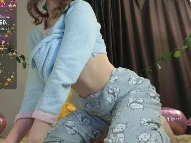 GingerSnapDoll webcam