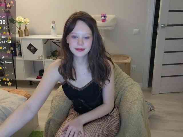 GingerSnapDoll webcam
