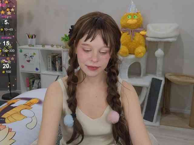 GingerSnapDoll webcam