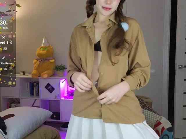 GingerSnapDoll webcam