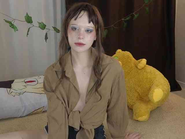 GingerSnapDoll webcam