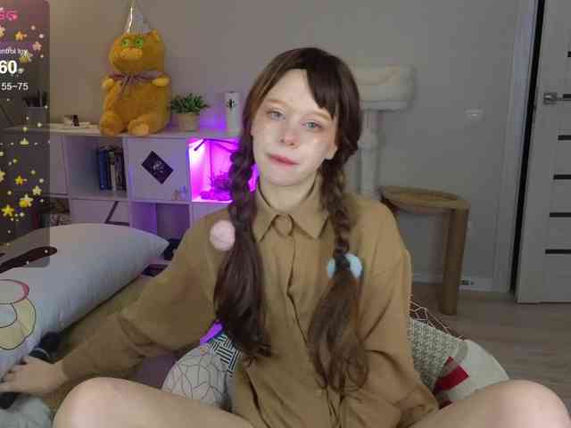 GingerSnapDoll webcam