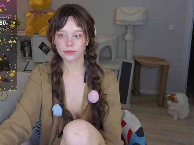 GingerSnapDoll webcam