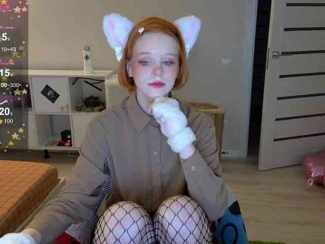 GingerSnapDoll webcam