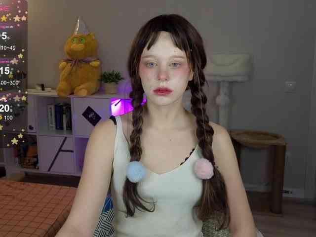 GingerSnapDoll webcam