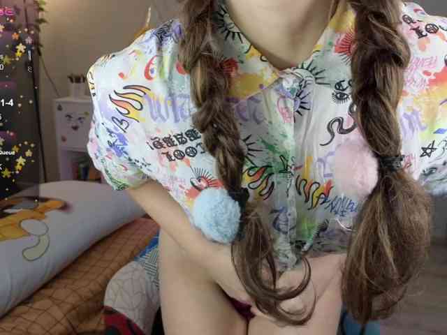 GingerSnapDoll webcam