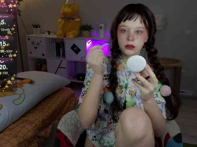 GingerSnapDoll webcam