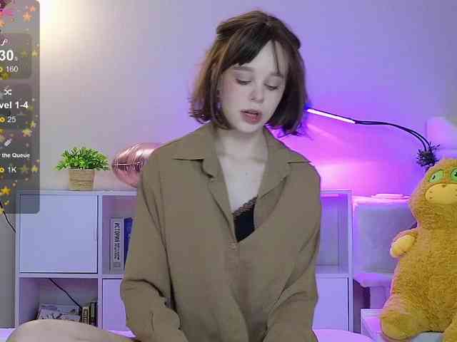 GingerSnapDoll webcam