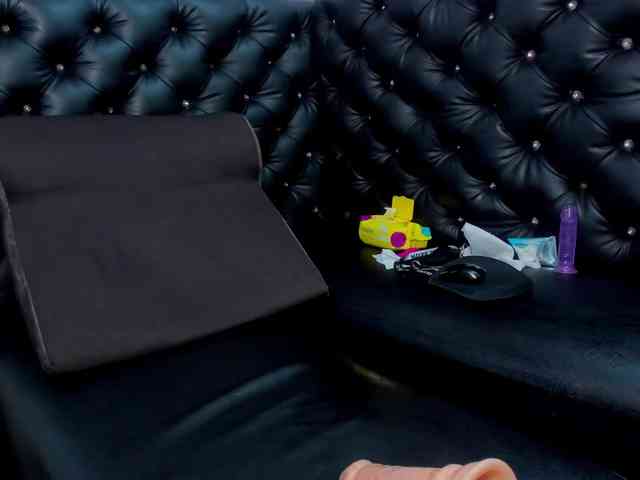 SAMMY-THEMADAME SAMMY-THEMADAME