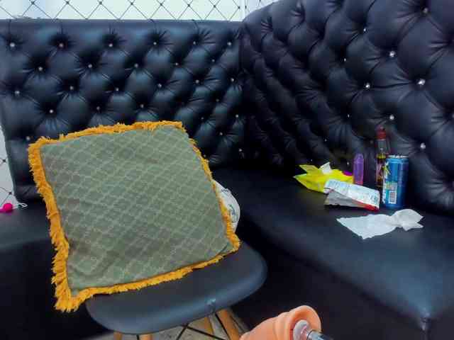 SAMMY-THEMADAME SAMMY-THEMADAME