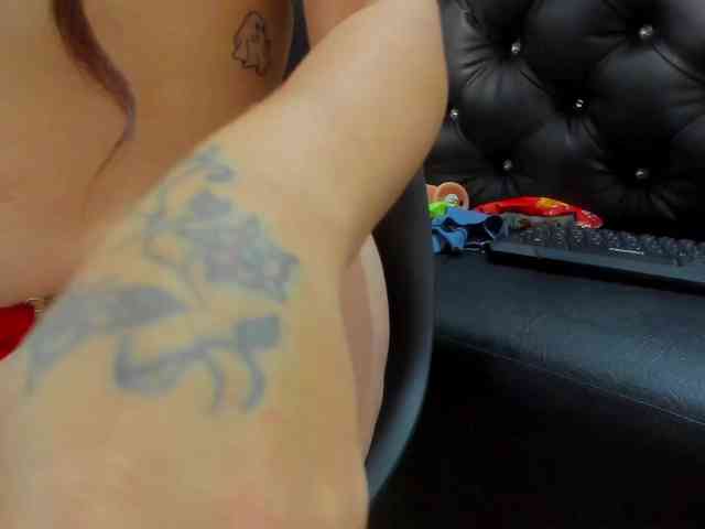 SAMMY-THEMADAME webcam