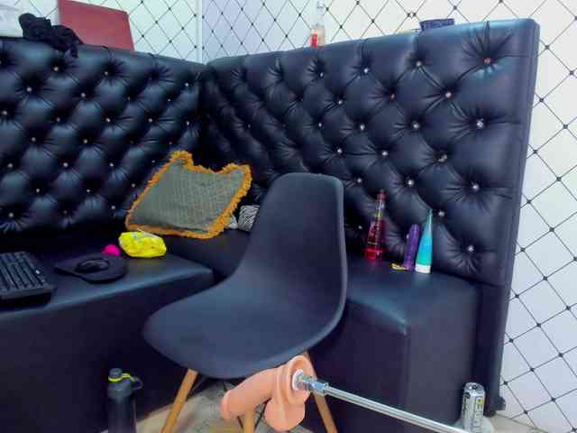 SAMMY-THEMADAME SAMMY-THEMADAME