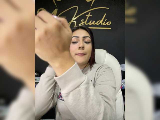 Cherryy-Bloom's BongaCams show and profile