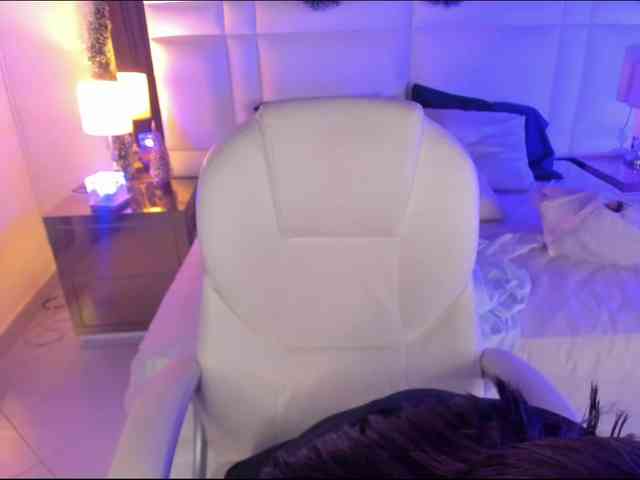 Cherryy-Bloom Cherryy-Bloom