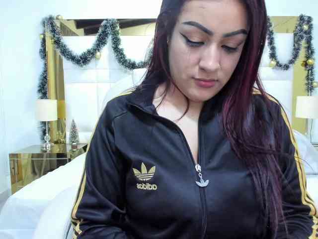 Cherryy-Bloom webcam