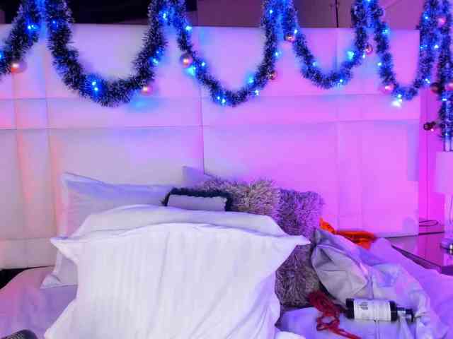 Cherryy-Bloom webcam