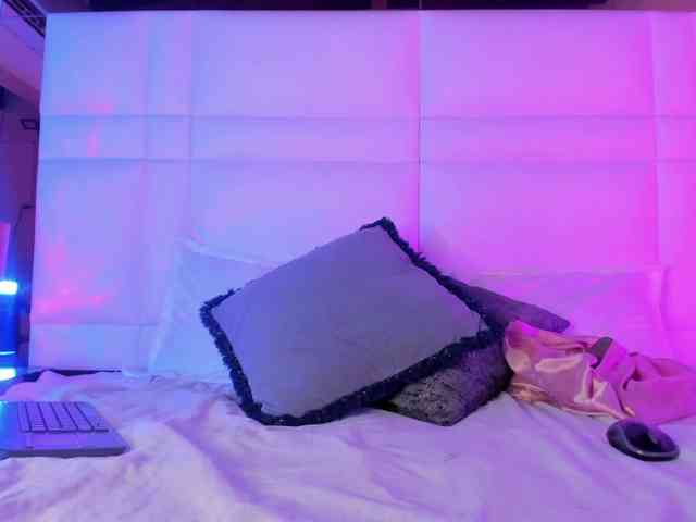 Cherry-Blooms webcam