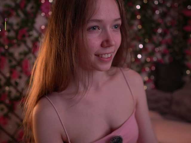 HoneyAhegao's BongaCams show and profile