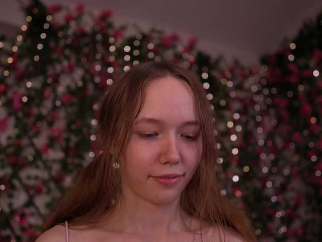 HoneyAhegao's BongaCams show and profile