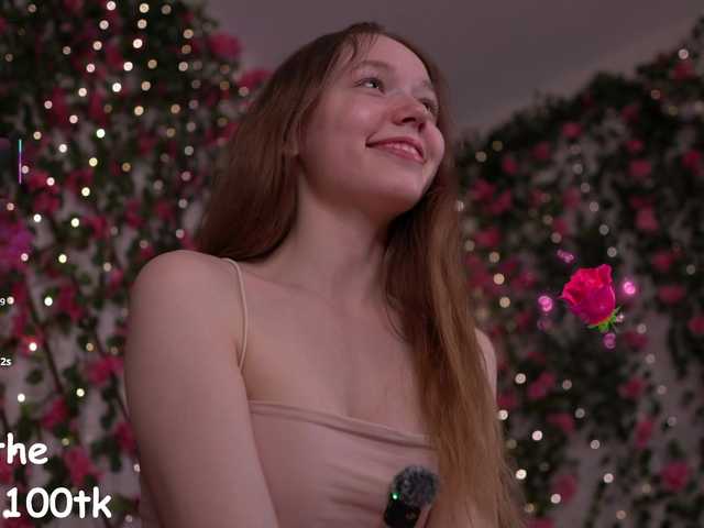 HoneyAhegao's BongaCams show and profile