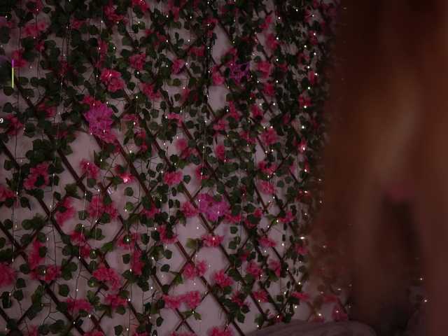 HoneyAhegao's BongaCams show and profile