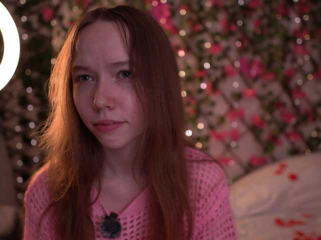 HoneyAhegao's BongaCams show and profile