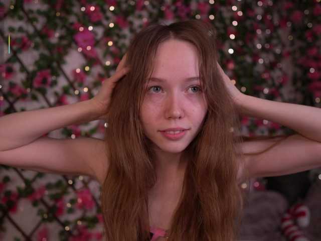 HoneyAhegao's BongaCams show and profile