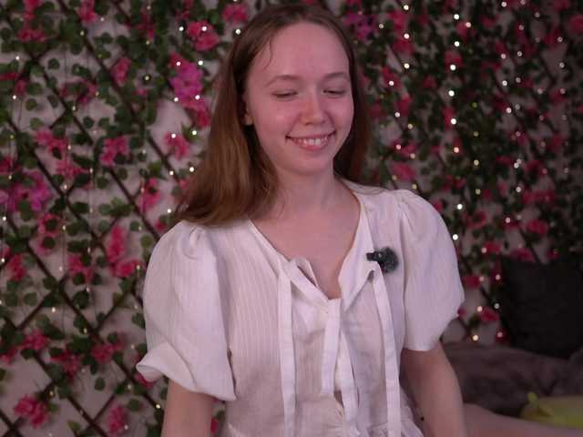 HoneyAhegao's BongaCams show and profile