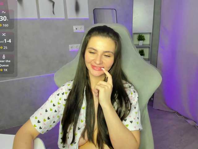 Tina-Fox's BongaCams show and profile