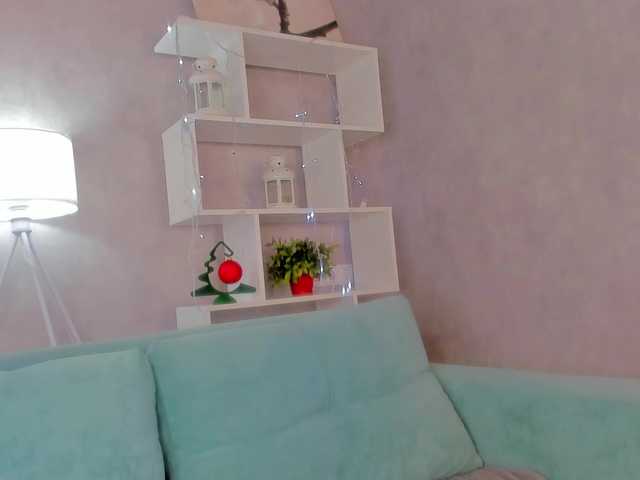 Tina-Fox's BongaCams show and profile